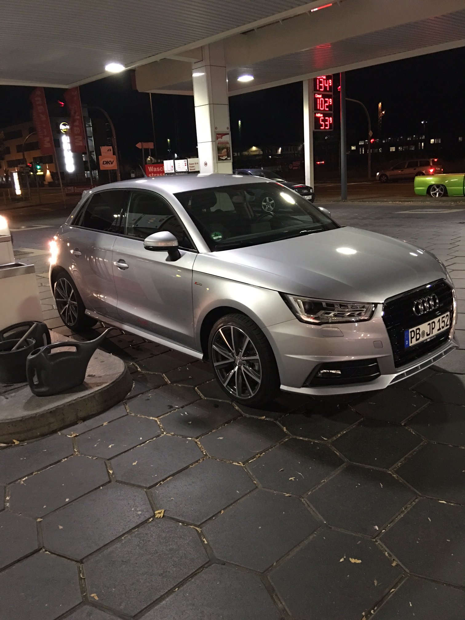 AUDIA1SLINIE.JPG