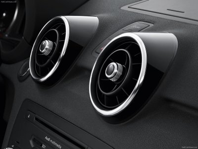 Audi-A1_2011_1600x1200_wallpaper_91.jpg