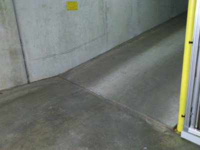Tiefgarage_von_oben_Scheitelpunkt.jpg