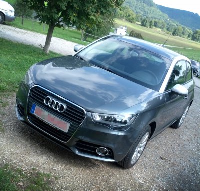 audi-a1_ambition_1.6_tdi_grau_foto.jpg