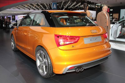 Audi-A1-1-4-TFSI-Paris-2010-f900x600-F4F4F2-C-b170dfff-404595.jpg