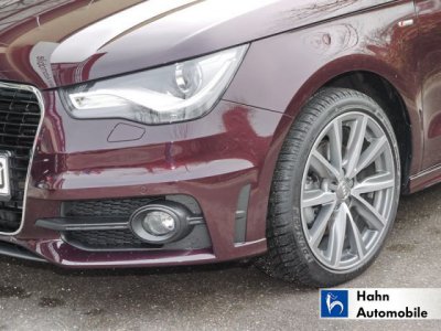 Audi A1 S-Line - Shirazrot 02.JPG