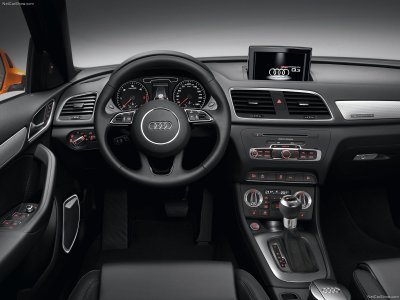 Audi-Q3_2012_1600x1200_wallpaper_2a.jpg