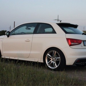 Audi A1 Ambition 1.4 TFSI 90 kW S-tronic Amalfiweiss 2. Album oder so