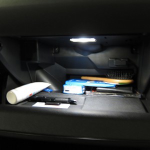 2012 01 05 LED Ambilight Handschuhfach   01