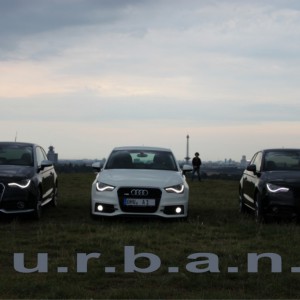 u.r.b.a.n.

Die drei Muskeltiere ;)

Wer wagt - gewinnt !