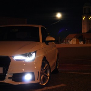 Ich seh den Mond gleich doppelt ;)