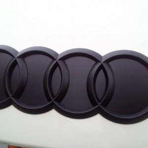Plasti Dip: Schritt 3 das klebeband entfernen und vorsichtig den äuseren rand des nicht gewolten mit abziehen...( wie folie, aber vorsichtig!)