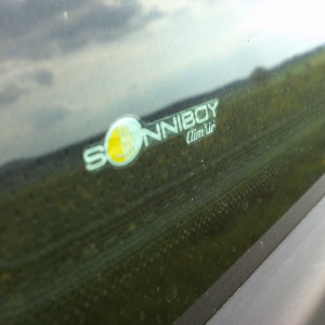 SONNIBOY Sonnenschutz (Komplett-Satz für 3 Scheiben bei Amazon für 129,-€)