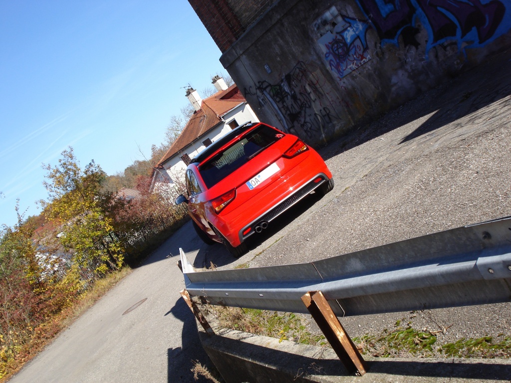 H2O Audi A1 Roter Piranha am Abgrund Neu 02